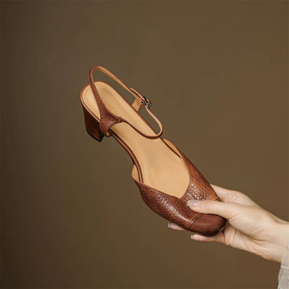 VintageStride™ — Step Confidently in Luxurious Comfort That Lasts All Day