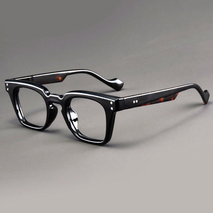 Lioren — Durable Reading Glasses with Scratch-Resistant Lenses and Tortoise Temples