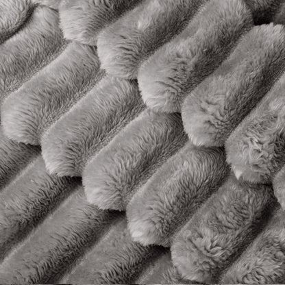 Calora — Lightweight Soft Microfiber Fleece Blanket for Everyday Comfort