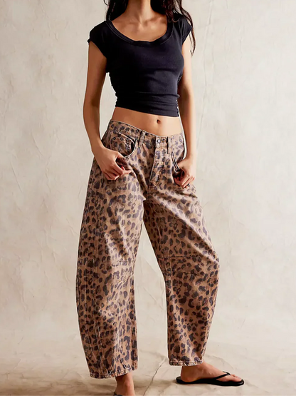 Larenis Wide Leg Jeans — Comfortable Stretch Denim with Retro Fit