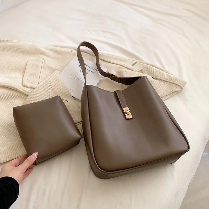 VantaLuxe™ Shoulder Bag — Own Every Room with Effortless Power and Timeless Sophistication